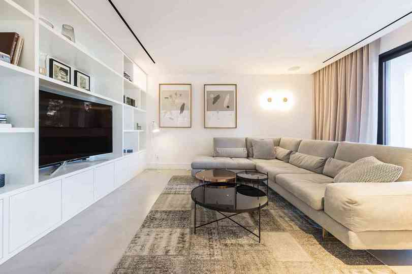5 Star Villa Magnolia – Luxury Lakefront Retreat