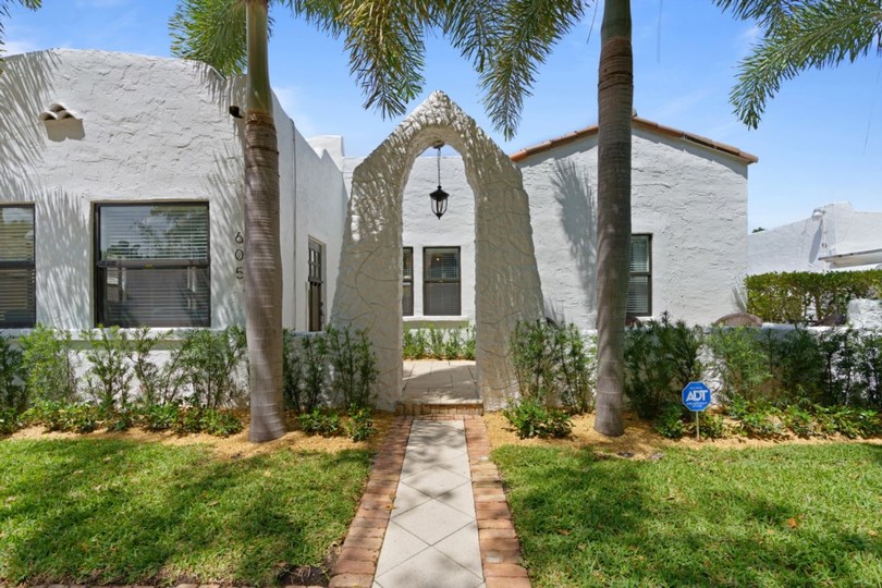 Stunning Townhome in Prime Location, West Palm Beach Townhome 1865, West Palm Beach, United States