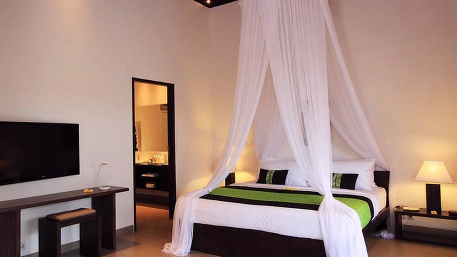 5 Star Villa Holidays is proud to present Bali Villa 2132