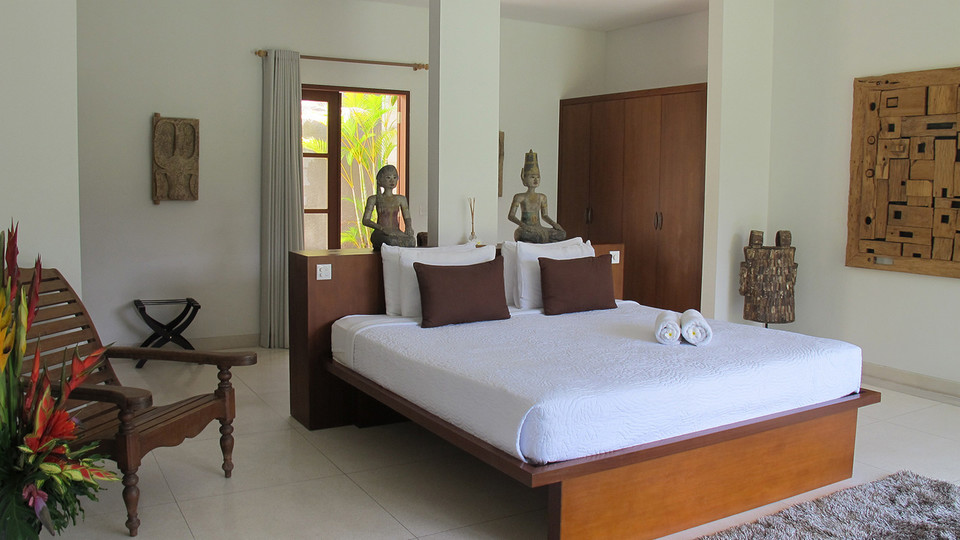 Amazing 5 Star Villa With 2 Relaxing Pools , Bali Villa 2136