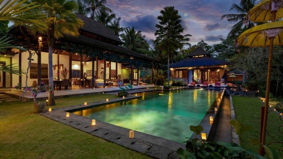 Lovely 7 Bedroom Villa With Spa & Pool , Bali Villa 2137