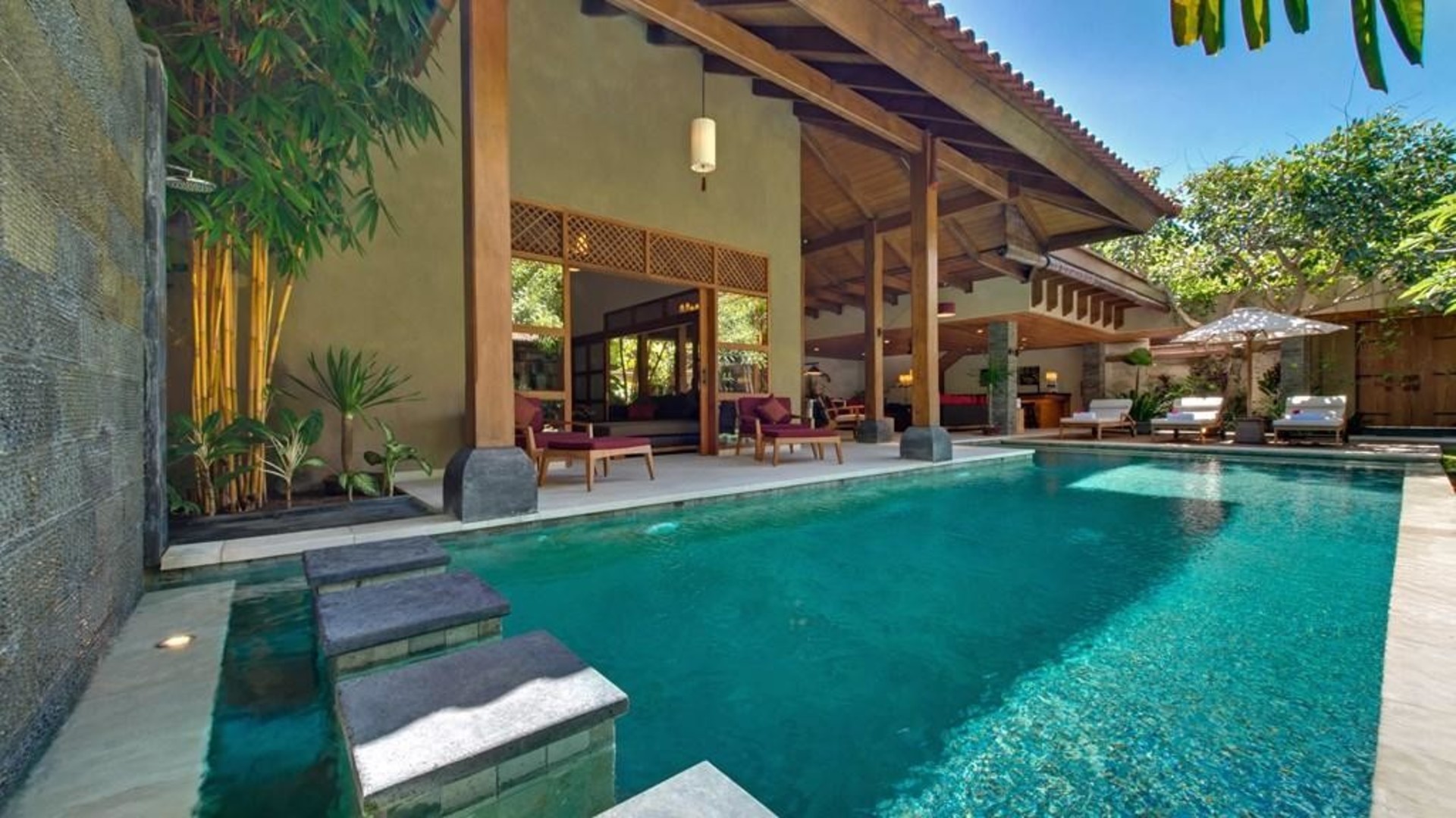 Peaceful Villa with Glistering Swimming Pool, Bali Villa 2139