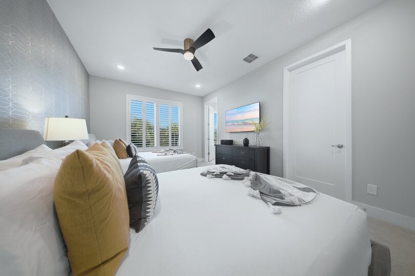 Rent this Luxury 5 Star Mansion on The Bear's Den Resort, Orlando Mansion 6125