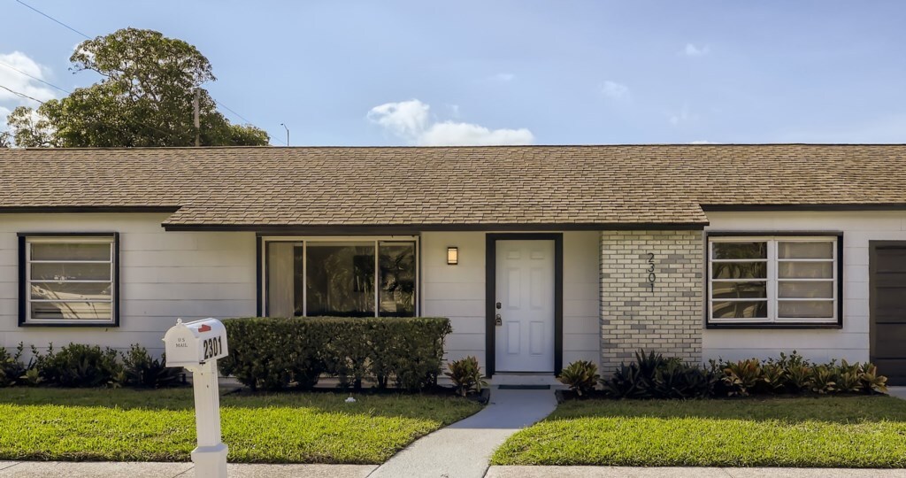 Quaint 3 Bedroom Villa  close to West Palm Beach , West Palm Beach Villa 1874
