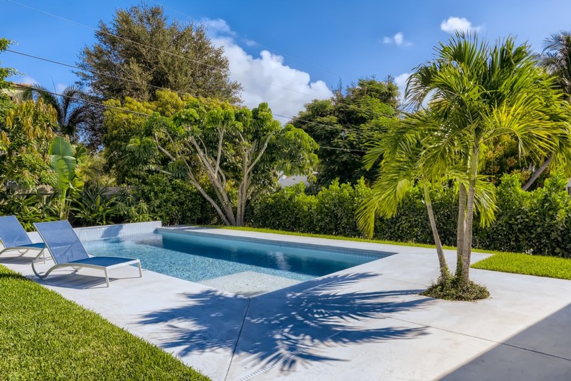 Picture Renting This Beautiful 2 Bedroom Villa In West Palm Beach, West Palm Beach Villa 1869