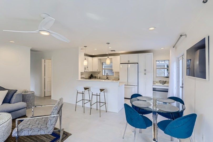 Picture Renting This Beautiful 2 Bedroom Villa In West Palm Beach, West Palm Beach Villa 1869
