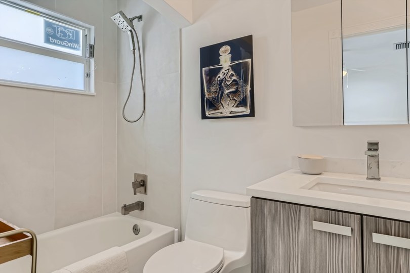 Picture Renting This Beautiful 2 Bedroom Villa In West Palm Beach, West Palm Beach Villa 1869