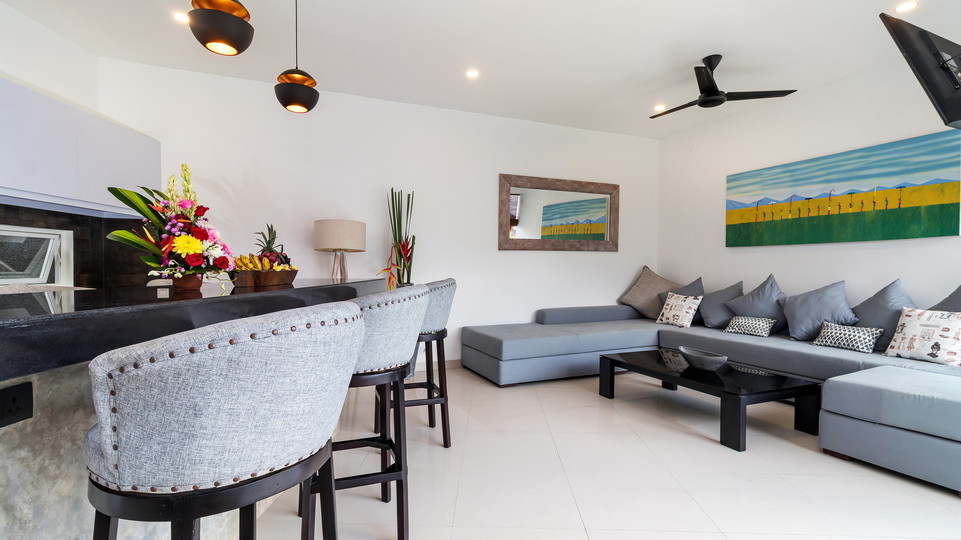 Luxurious 4BR Villa with Pool, Bali Villa 2206