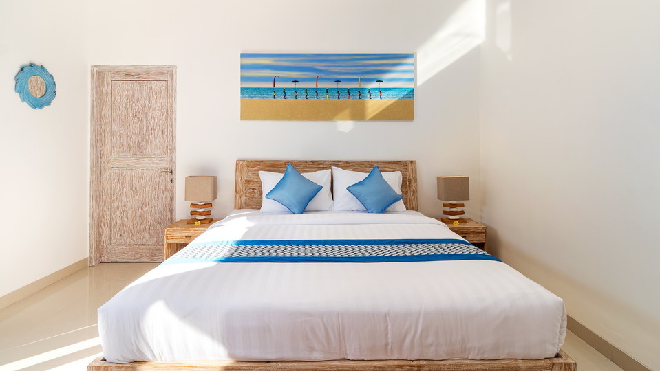 Charming 7BR Villa W/ Pool & Balcony in Bali, Bali villa 2206