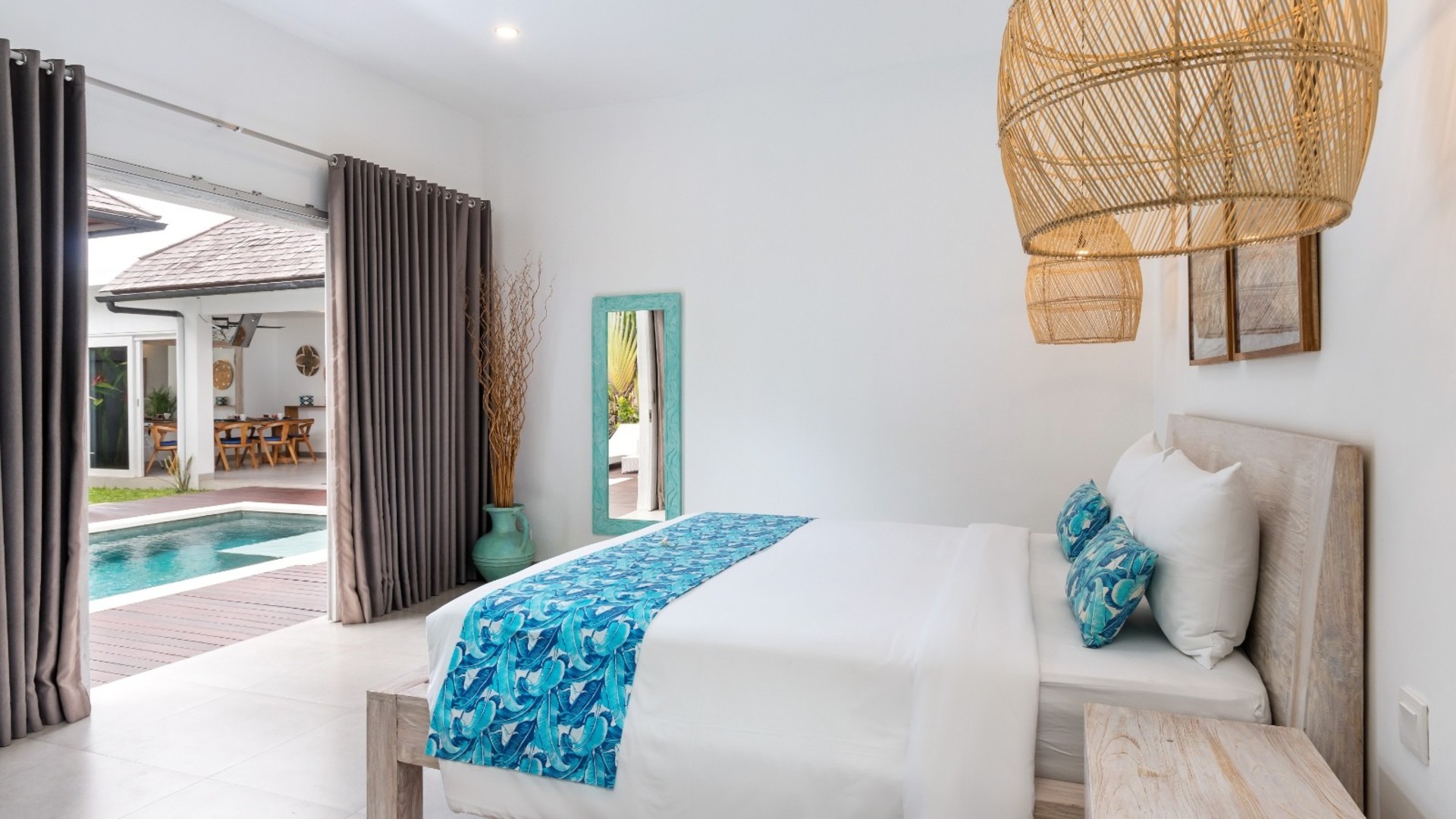 Charming 7BR Villa W/ Pool & Balcony in Bali, Bali villa 2206
