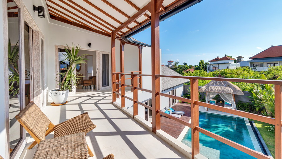 Charming 7BR Villa W/ Pool & Balcony in Bali, Bali villa 2206