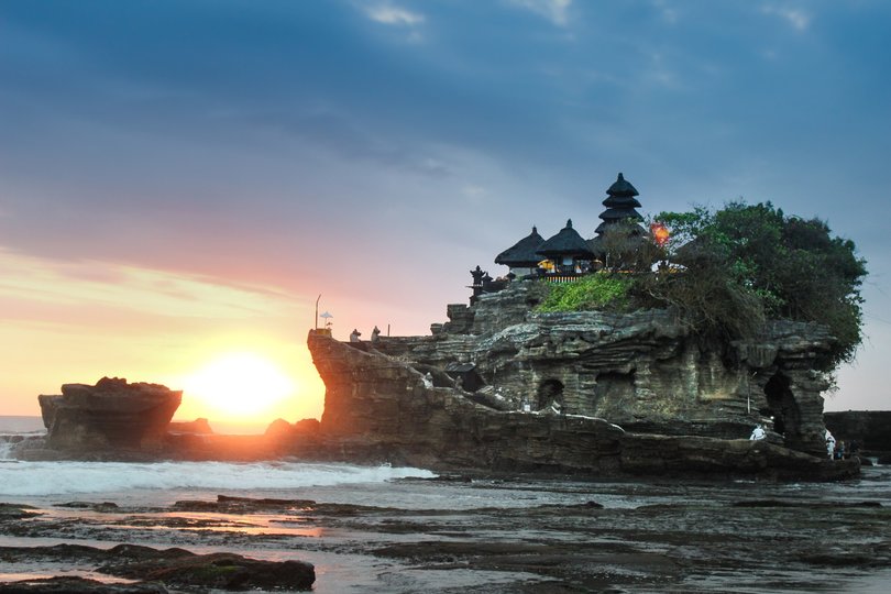 Charming 7BR Villa W/ Pool & Balcony in Bali, Bali villa 2206
