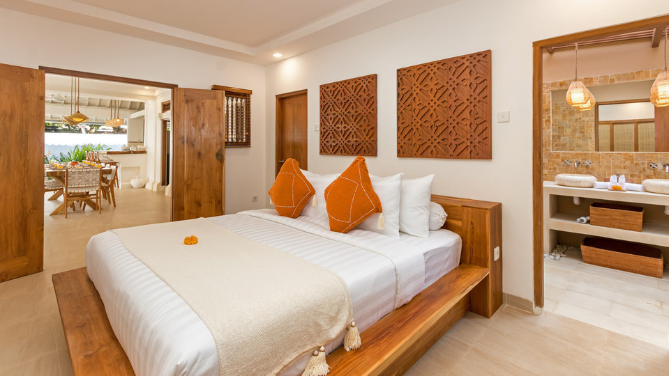 Amazing 4BR Villa With Pool in Bali, Bali Villa 2211