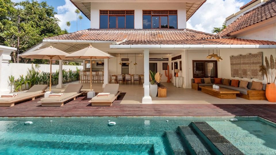 Amazing 4BR Villa With Pool in Bali, Bali Villa 2211