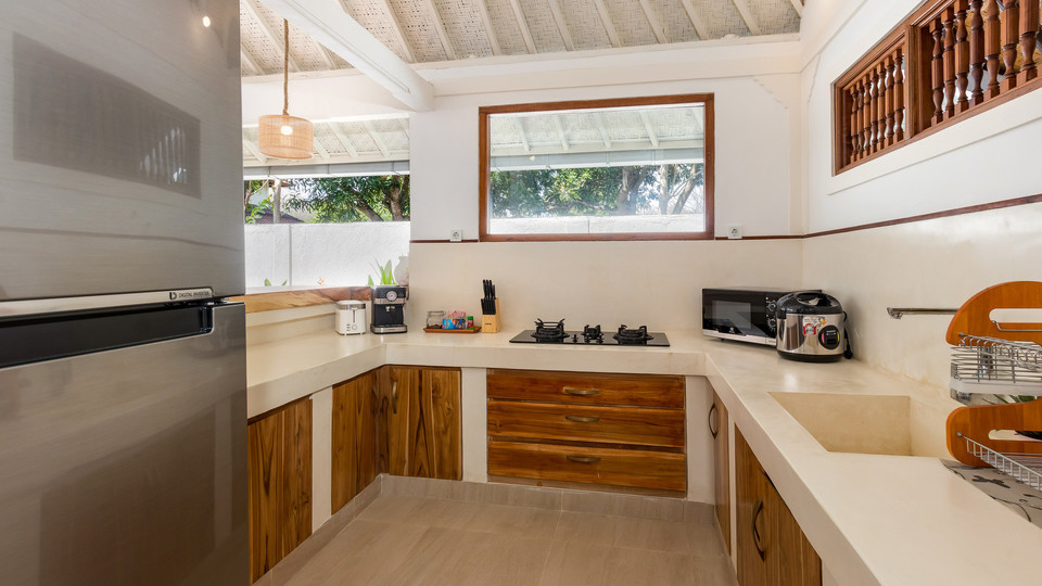 Amazing 4BR Villa With Pool in Bali, Bali Villa 2211