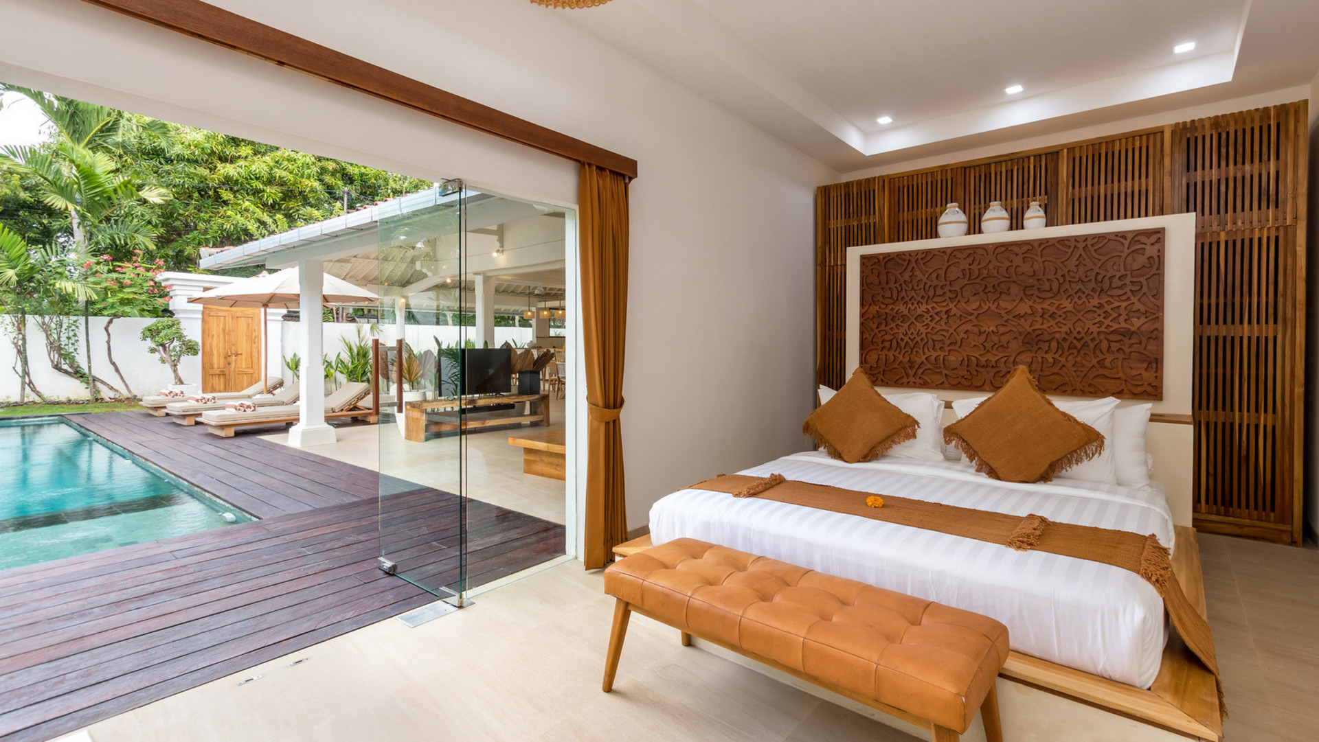 Amazing 4BR Villa With Pool in Bali, Bali Villa 2211