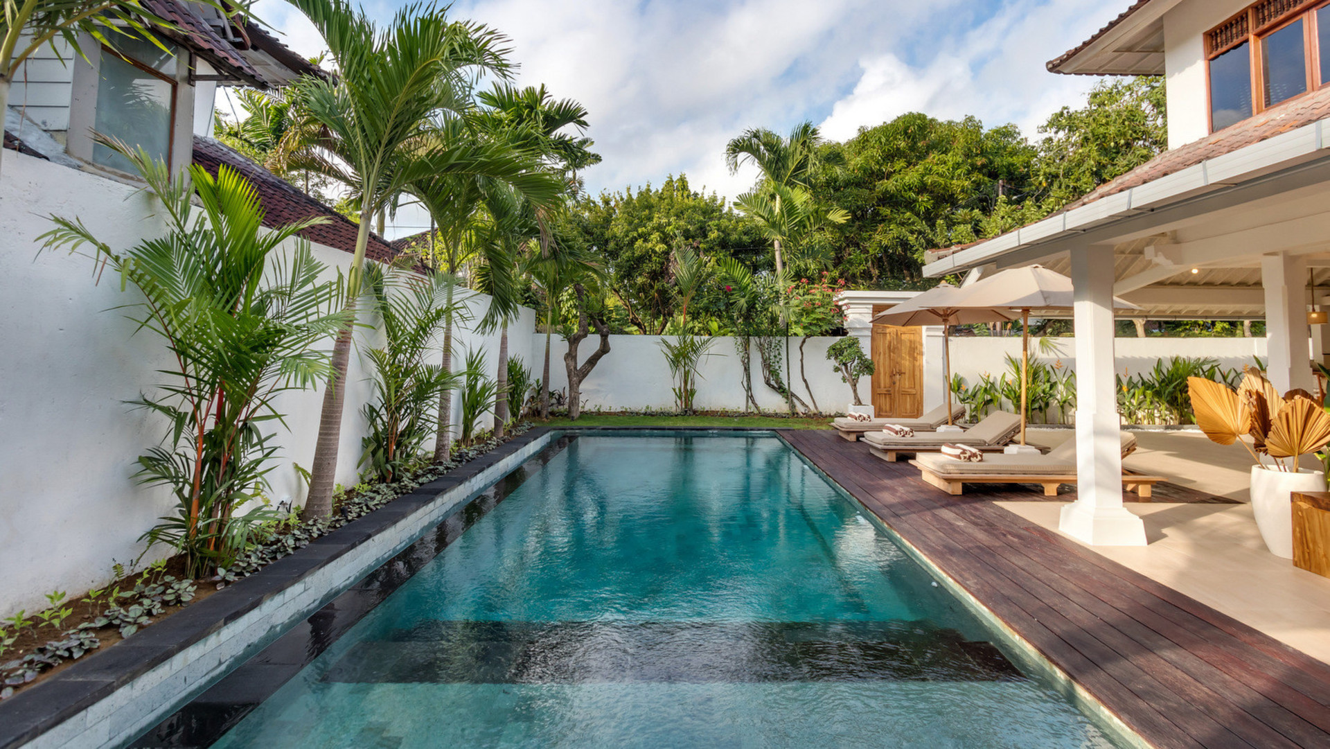 Wonderful 4BR Villa with Pool, Bali Villa 2212