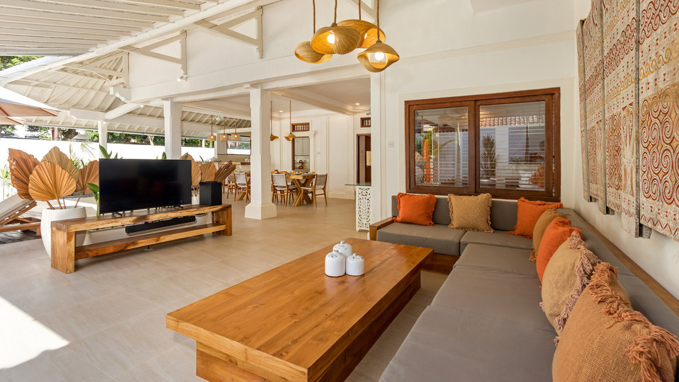 Wonderful 4BR Villa with Pool, Bali Villa 2212