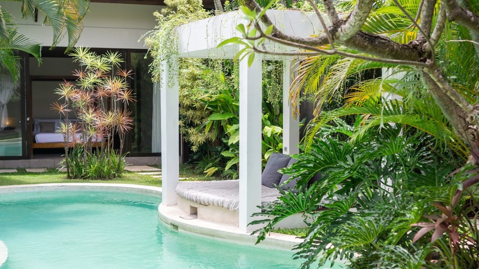 Cozy 2BR Villa W/Amazing Pool Area, Bali Villa 2216