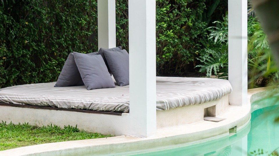 Cozy 2BR Villa W/Amazing Pool Area, Bali Villa 2216