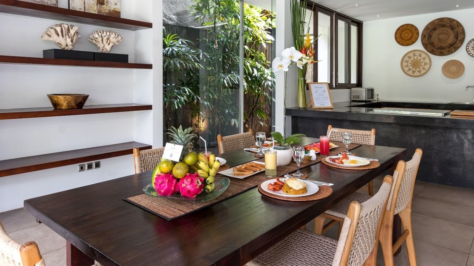Cozy 2BR Villa W/Amazing Pool Area, Bali Villa 2216