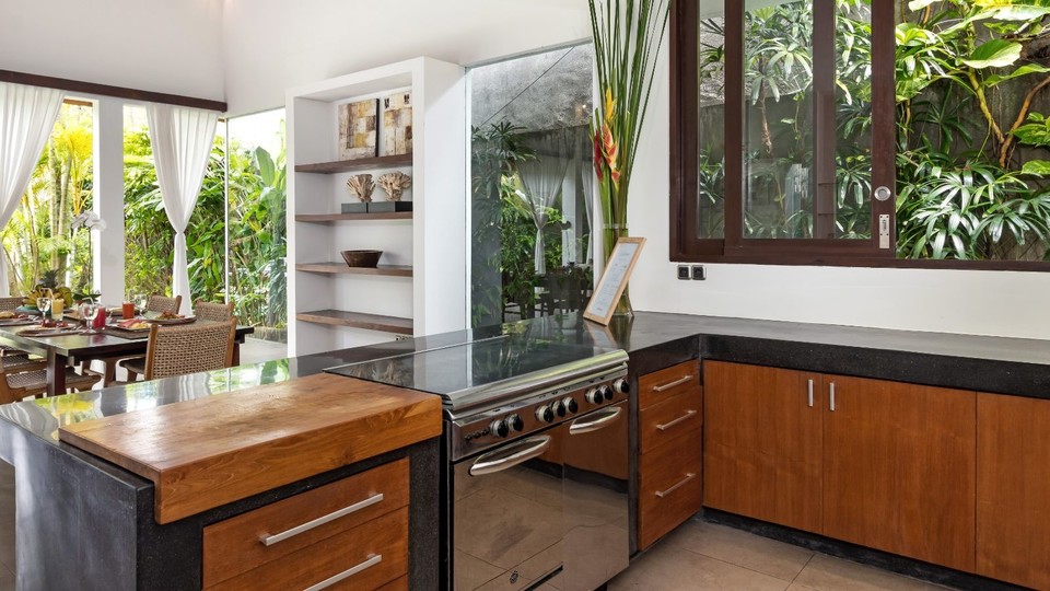 Cozy 2BR Villa W/Amazing Pool Area, Bali Villa 2216