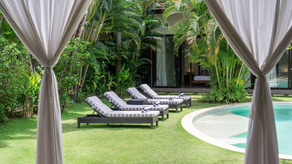 Cozy 2BR Villa W/Amazing Pool Area, Bali Villa 2216