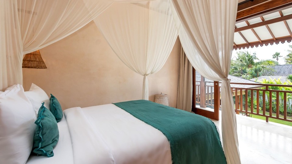 Amazing 4BR Villa With Pool, Bali Villa 2217