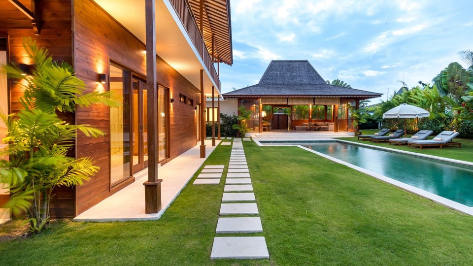 Amazing 4BR Villa With Pool, Bali Villa 2217