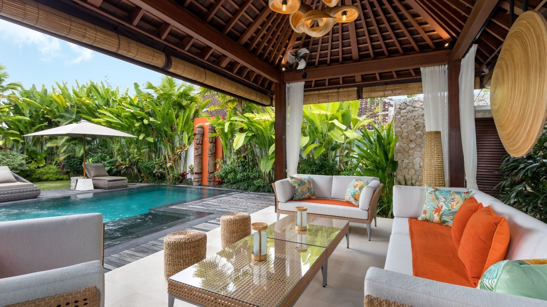 Modern 4BR Villa W/ Pool & Balcony, Bali Villa 2220