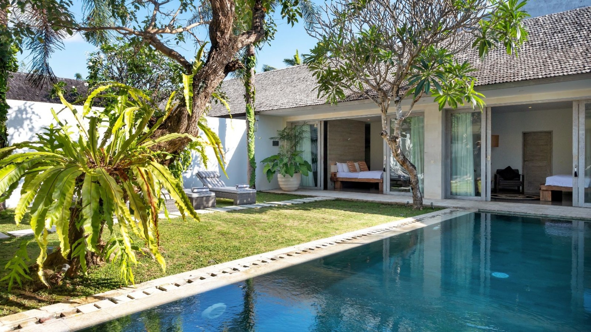 Sunny 3BR Villa Close to Beach W/ Pool, Bali Villa 2225