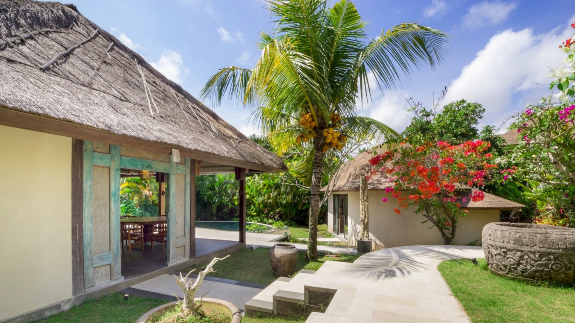 Spacious 2BR Villa W/ Pool & Garden, Bali Villa 2227
