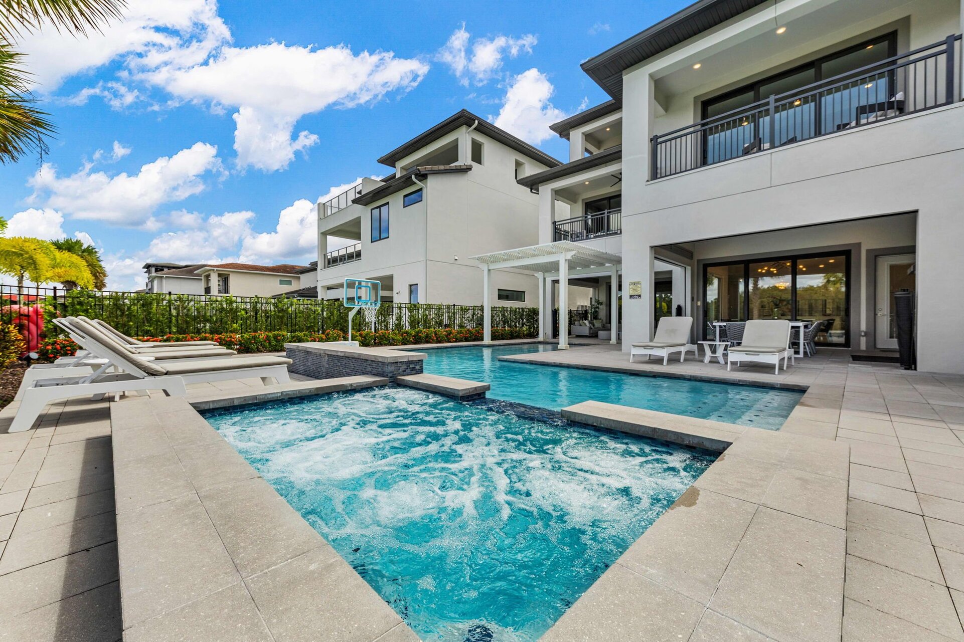 5 Star Villa Opus – A Signature Luxury Estate