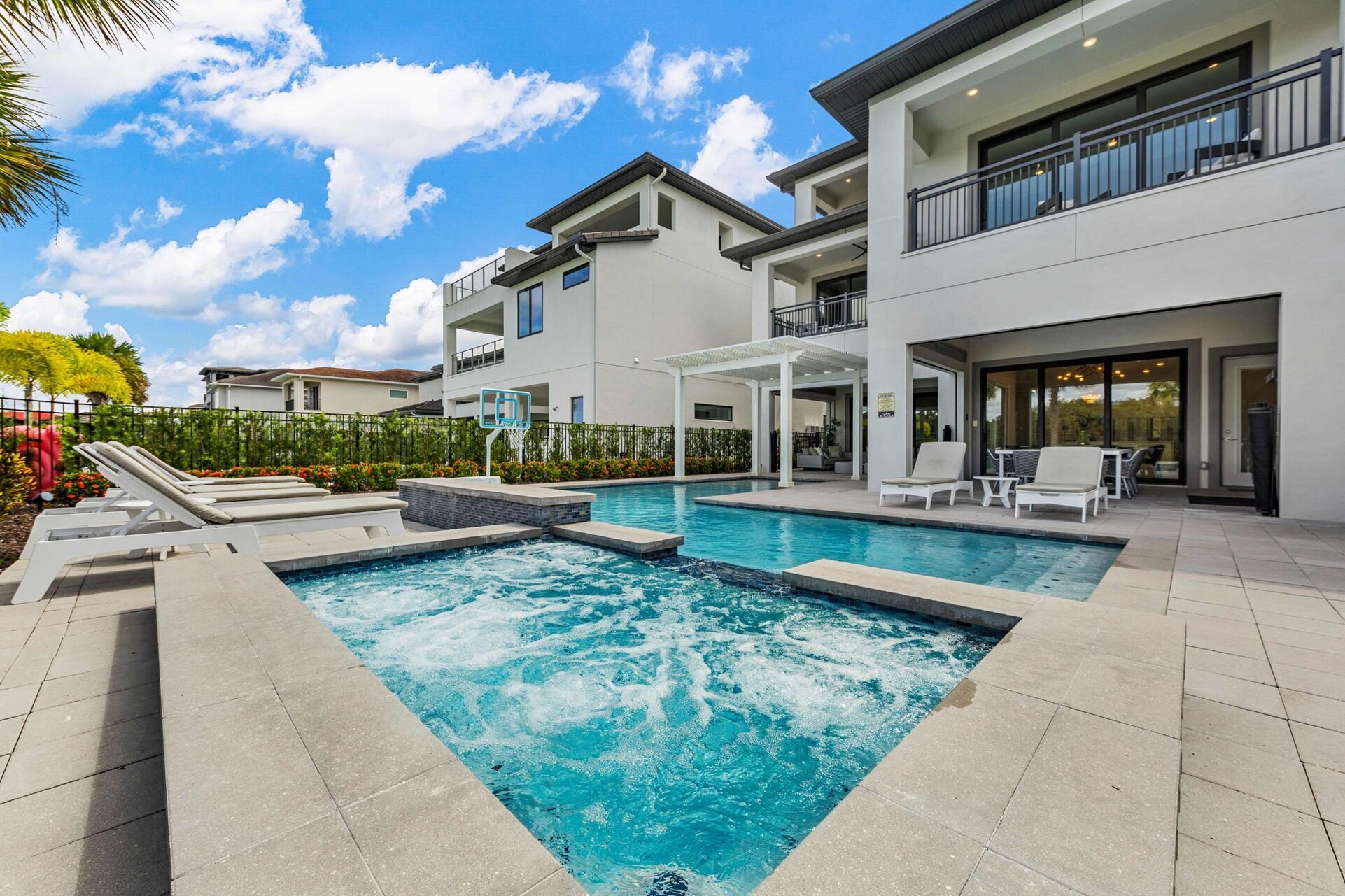 5 Star Villa Opus – A Signature Luxury Estate