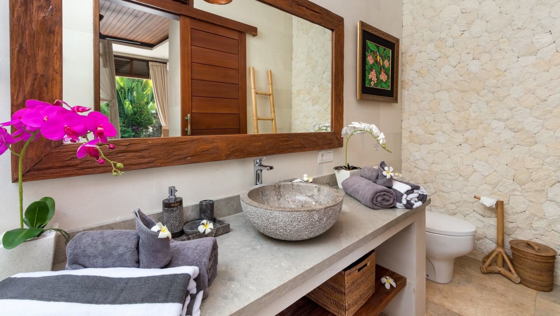 Enjoying Your Holiday in a Luxury 5 Star Villa in Candidasa, For Less Than a Hotel, Villa Bali 2243