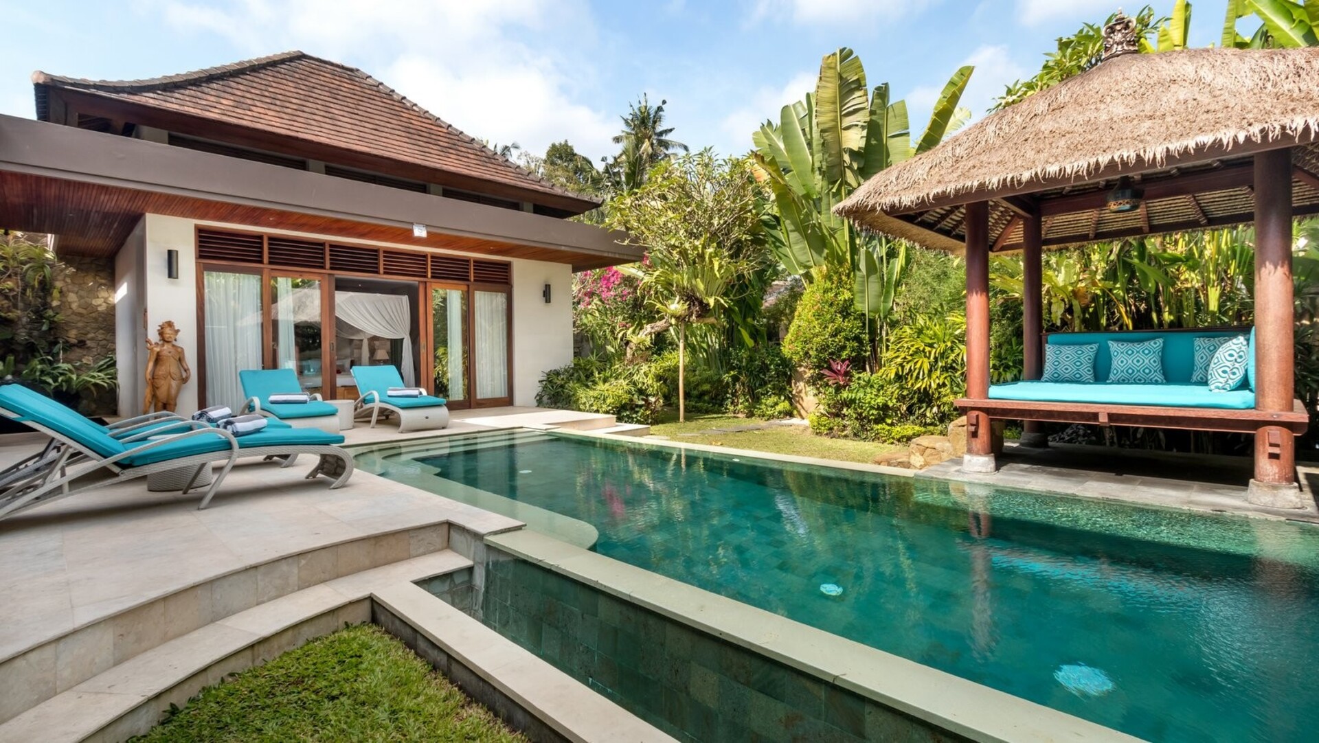 Enjoying Your Holiday in a Luxury 5 Star Villa in Candidasa, For Less Than a Hotel, Villa Bali 2243