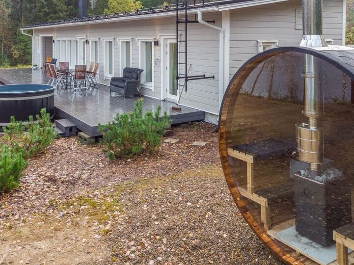 Whispering Pines: Cozy 2-Bed Villa,1045, Hämeenlinna, Finland