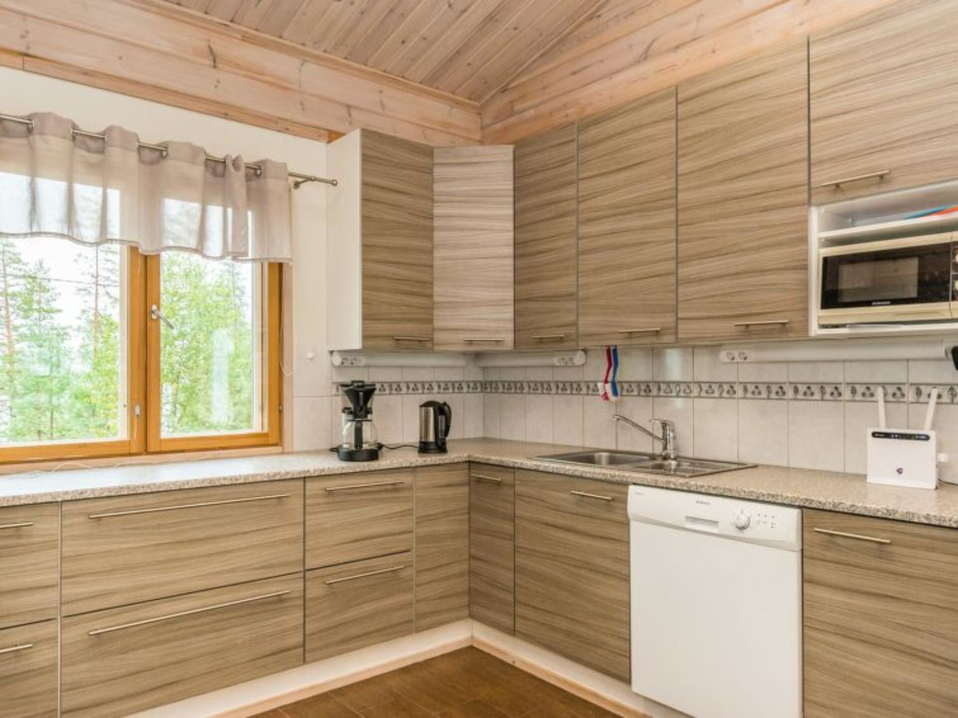 Your Perfect Getaway, Kitee 1058