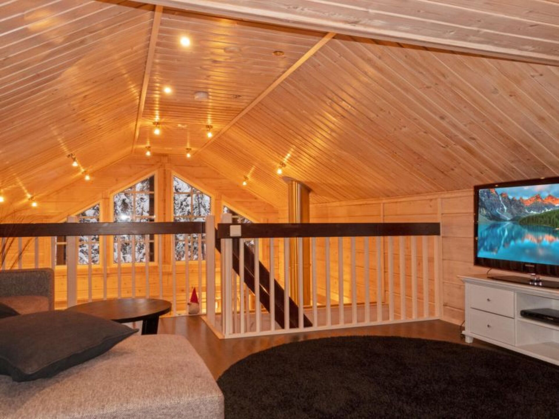 Luxury Home, Idyllic Location, Salla 1286