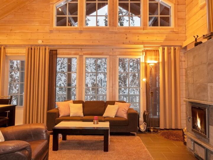Luxury Home, Idyllic Location, Salla 1286