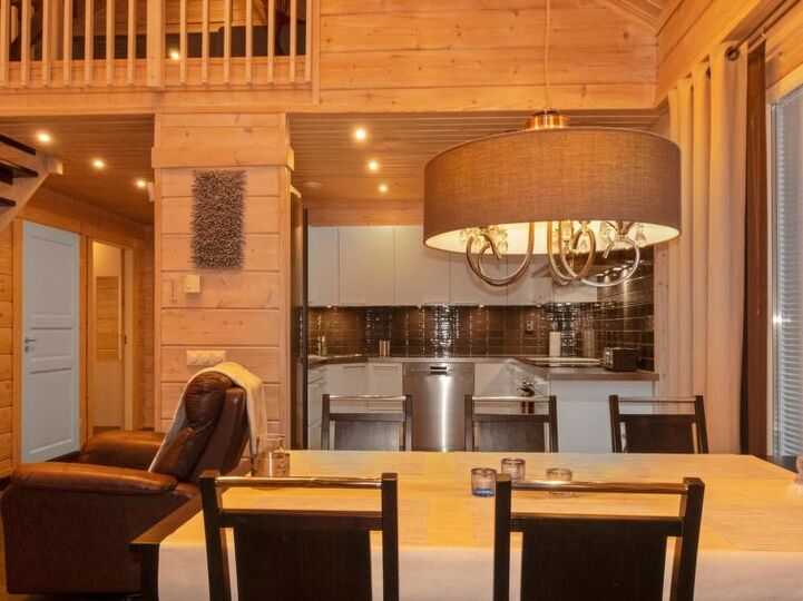 Luxury Home, Idyllic Location, Salla 1286