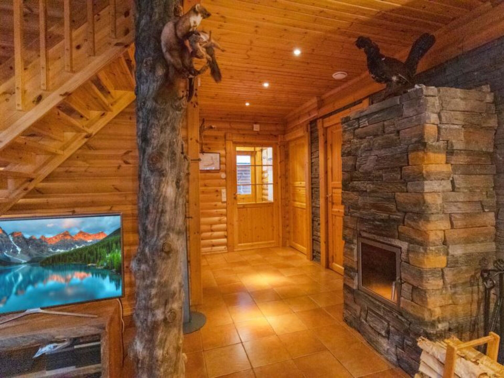 Luxury Home, Idyllic Location, Pelkosenniemi 1259
