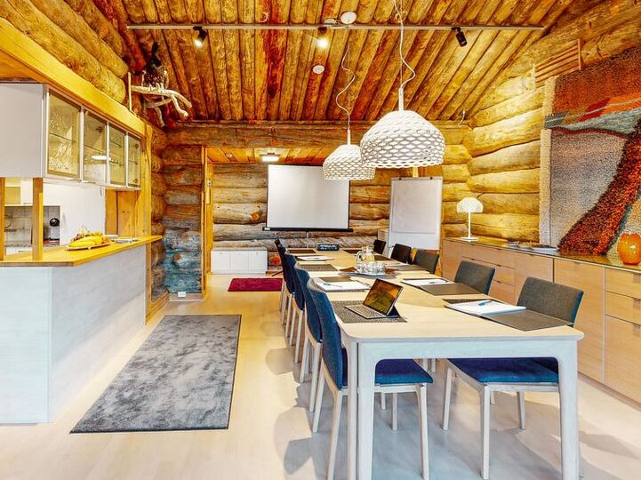 Your Home from Home, Inari 1307
