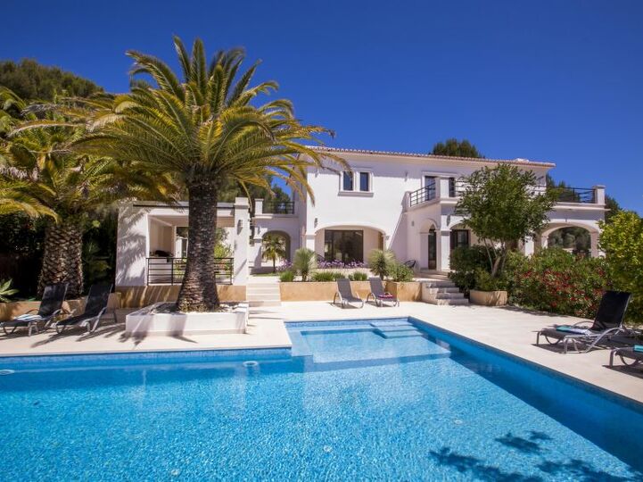 Seaside Serenity in a 4 Bed Villa,1088, Jávea, Spain