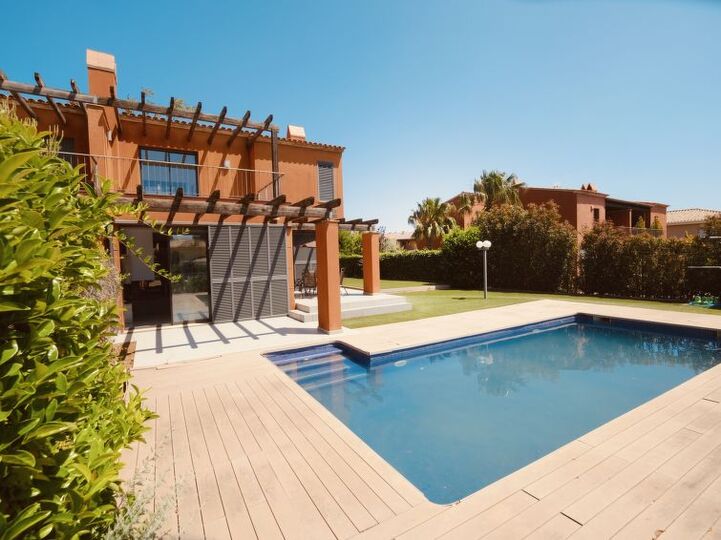 Tranquil Costa Daurada Villa Haven,1003, Bonmont Terres Noves, Spain
