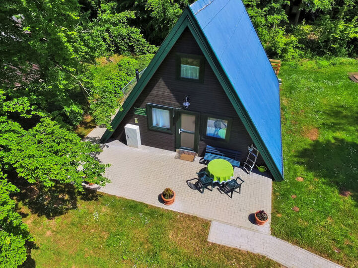 Serenity Awaits: Luxe 3 Bed Villa in Hessen,1005, Bad Arolsen, Germany