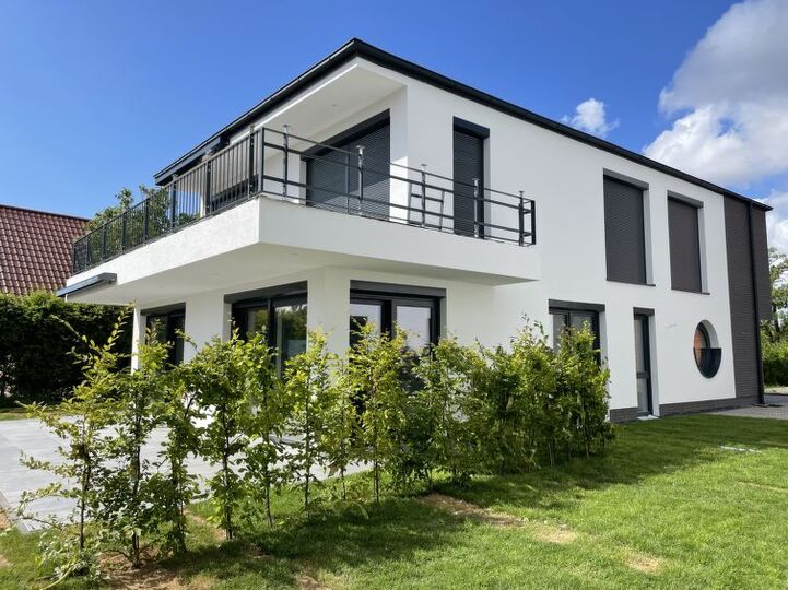 Charming Villa with Garden in Niedersachsen,1009, Butjadingen, Germany
