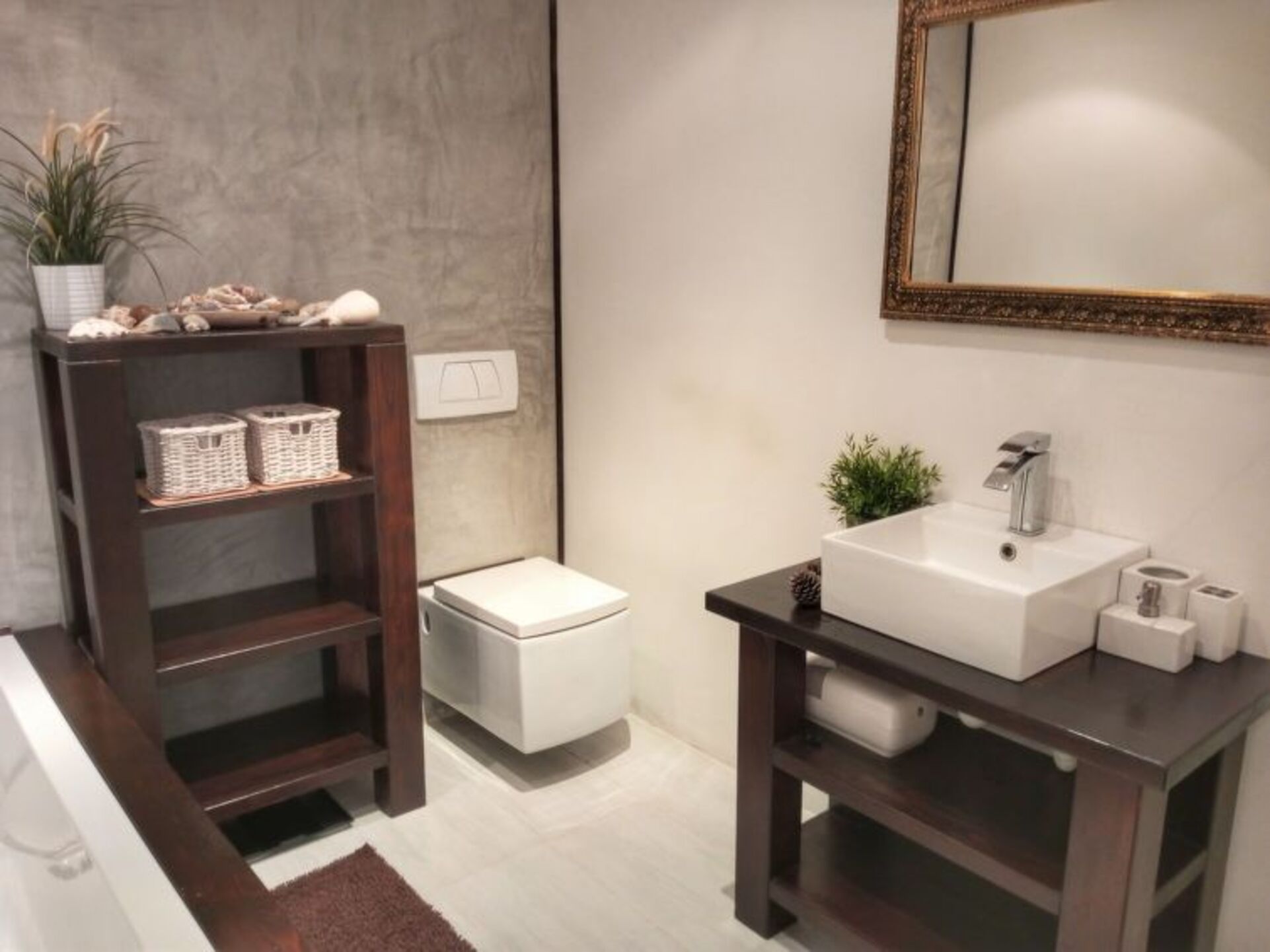 Bathroom / Wellness