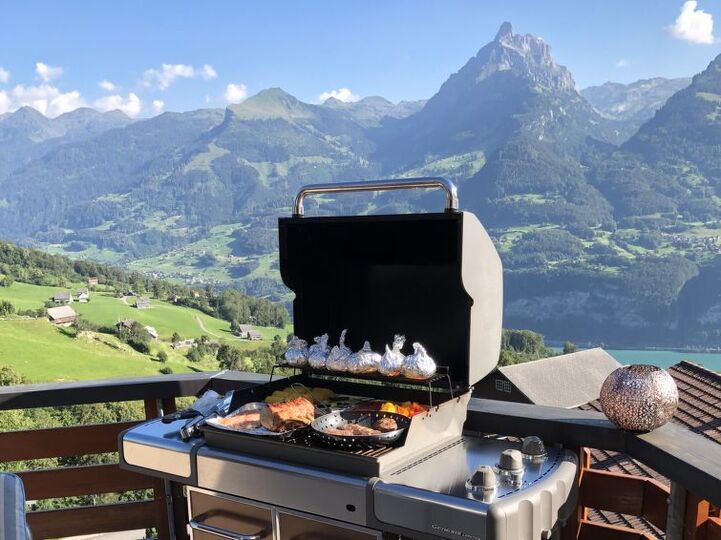 Seaside Escape: Stylish 3BR Villa,1004, Amden, Switzerland