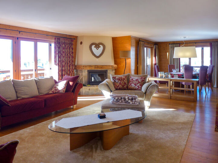 Luxury 4 Bedroom Villa in Ollon City, 1054, Ollon, Switzerland